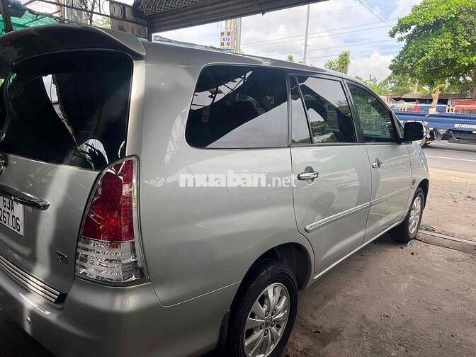 Toyota Innova 2008 V - 170000 km
