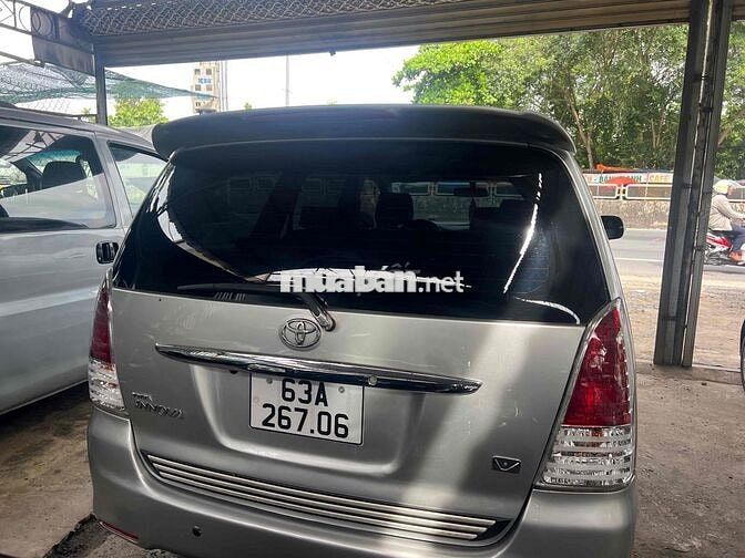 Toyota Innova 2008 V - 170000 km