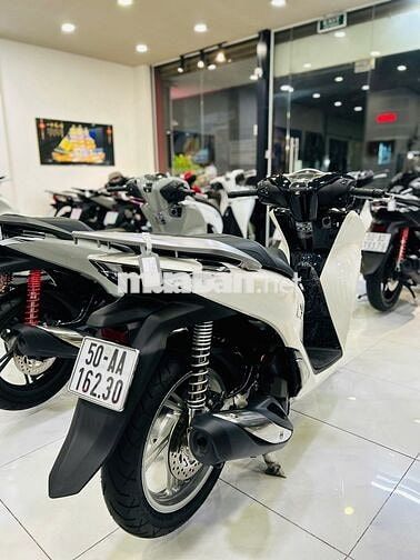 SH125iABS2025 Trắng panda 1000km