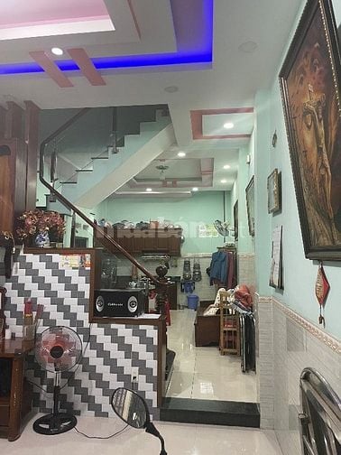 CẦN BÁN  NHÀ gấp MT 81 đường 702 Hồng bàng. DT 3,4-16m, 2lầu, SD180m2