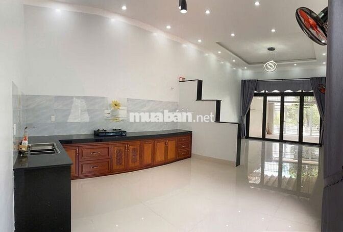 Bán nhà HXH 116 Tô Hiến Thành, P Trần Phú, TP Quảng Ngãi