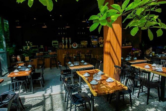 SANG NHƯỢNG / CHO THUÊ NHÀ HÀNG SÂN VƯỜN CAO CẤP TẠI TT RẠCH GIÁ