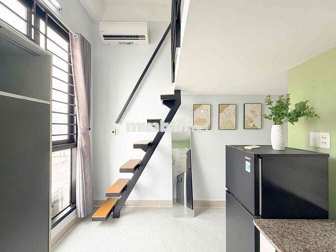 CỬA SỔ TRỜI FULL NỘI THẤT NGAY TRUNG TÂM BÌNH THẠNH