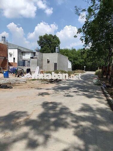 nhà đẹp gần chợ chánh lưu 126m