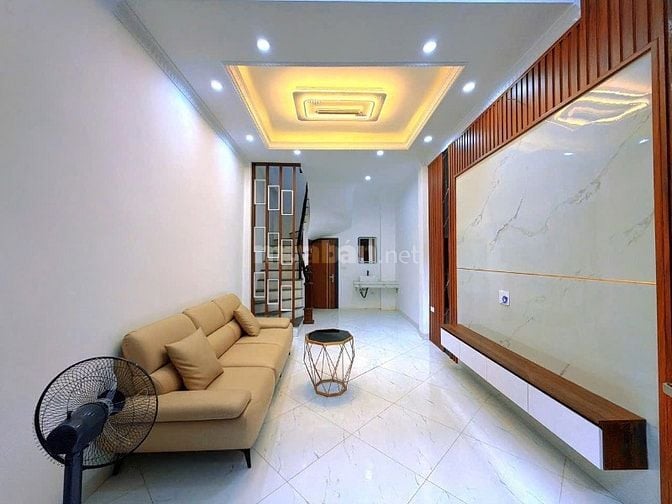 NHÀ ĐẸP  XÂY MỚI, THANG MÁY, GẦN Ô TÔ, BÁN NHÀ YÊN LÃNG ĐỐNG ĐA