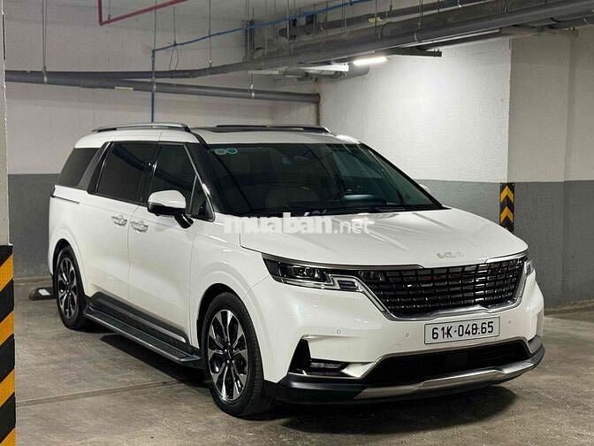 Kia Carnival Sig 2022 88.000 km Trắng