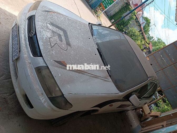 Mazda 323 2000 Trắng