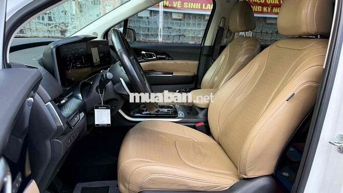 Kia Carnival Sig 2022 88.000 km Trắng