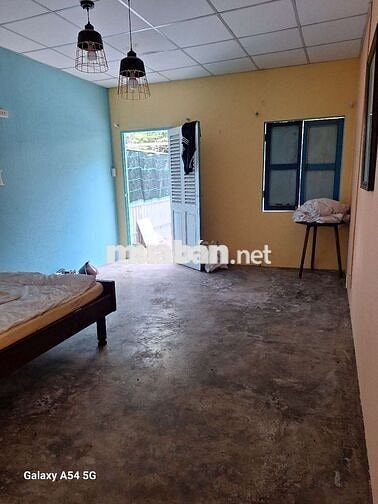 CHILL NHƯ HOMSTAY DTSD 49M² BẾP WC SÂN CỔNG RỘNG 100% NHƯ HÌNH 