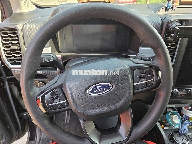 Ford Ranger XLS 4x4 2024 Đen