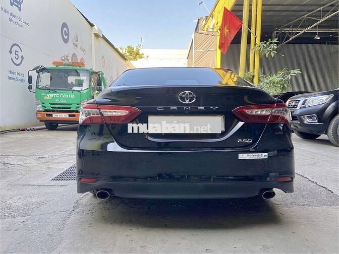 Toyota Camry 2019 2.5 Q Đen 89000 km