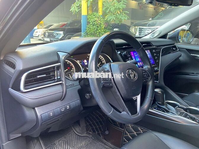 Toyota Camry 2019 2.5 Q Đen 89000 km