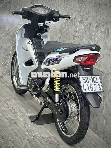 Honda Wave RSX màu Trắng