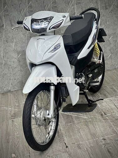 Honda Wave RSX màu Trắng