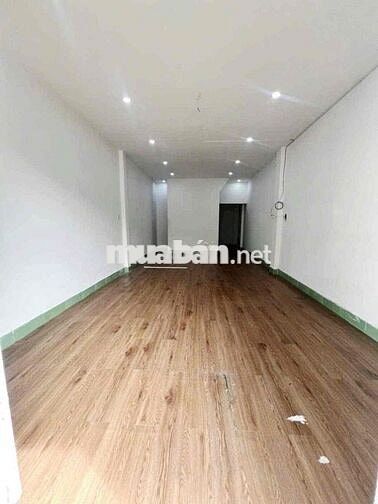 Cho thuê nhà mt 40tr 8x20m 3 lầu st