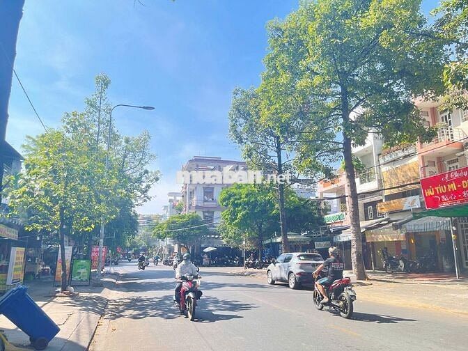 Mặt Tiền Khu Cư Xá Ra Đa - Khu Phố Ẩm Thực, Phường 13, Quận 6. 