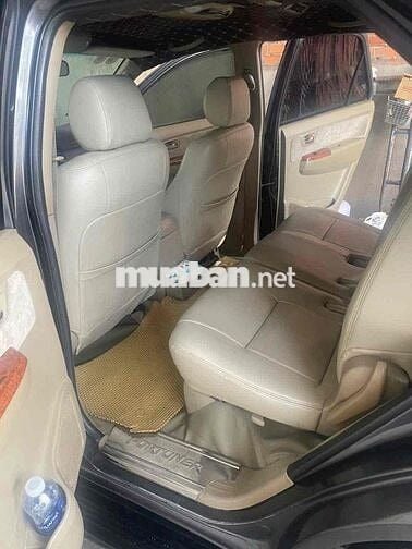 Toyota Fortuner 2010 Xám
