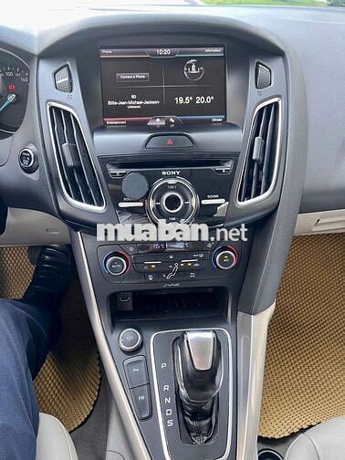 Ford Focus 2016 Xám 73.000 km