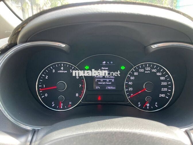 Kia Cerato 2018 Số sàn 17.000km Đen