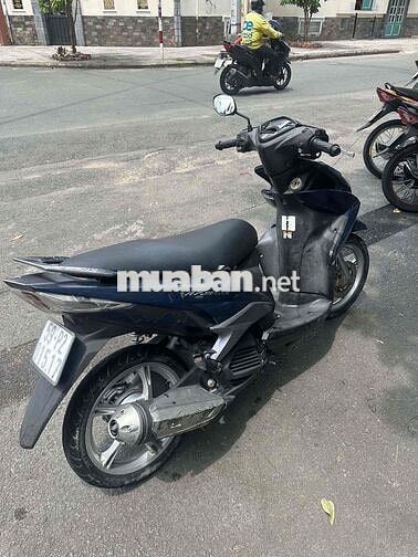 Yamaha Luvias Fi màu Xám