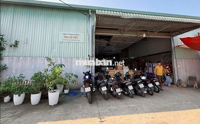 2 THỢ IN UV AN PHÚ ĐÔNG 12-15 triệu