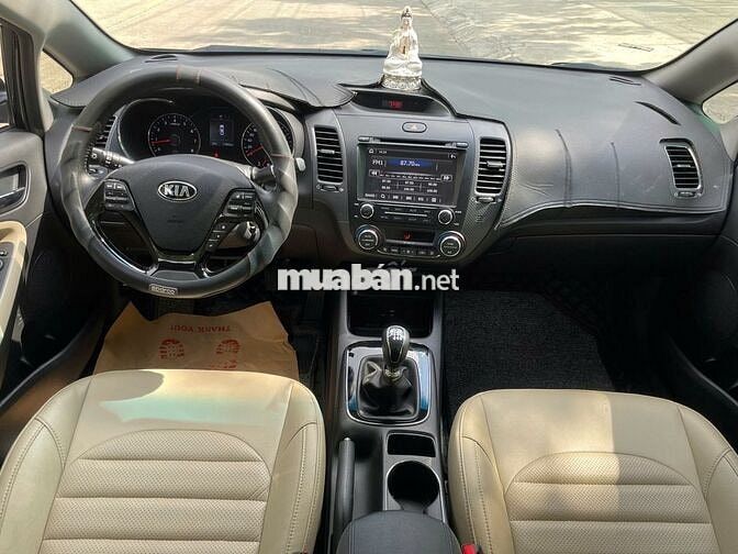 Kia Cerato 2018 Số sàn 17.000km Đen