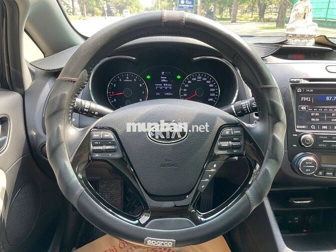 Kia Cerato 2018 Số sàn 17.000km Đen