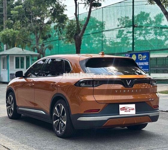 VinFast VF8 Plus 2022 Cam bản mua pin