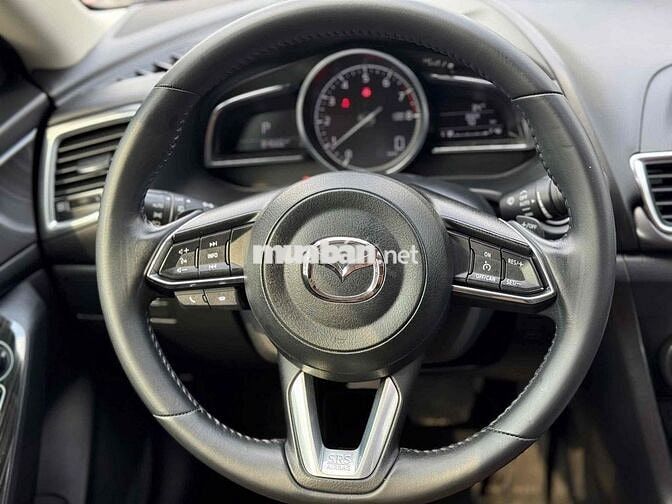 Mazda 3 2018 2.0 Cao Cấp Đỏ 8 vạn km