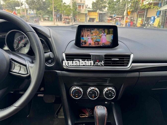 Mazda 3 2018 2.0 Cao Cấp Đỏ 8 vạn km