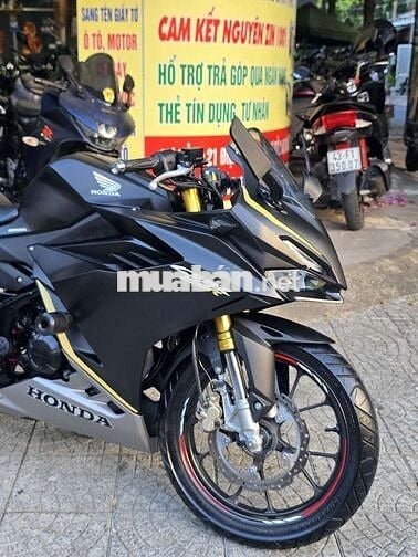 Honda CB150r Đen 8000km,QuýMotor,Đen mù siêu mới