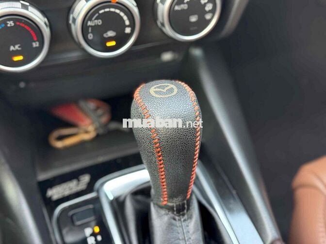 Mazda 3 2018 2.0 Cao Cấp Đỏ 8 vạn km