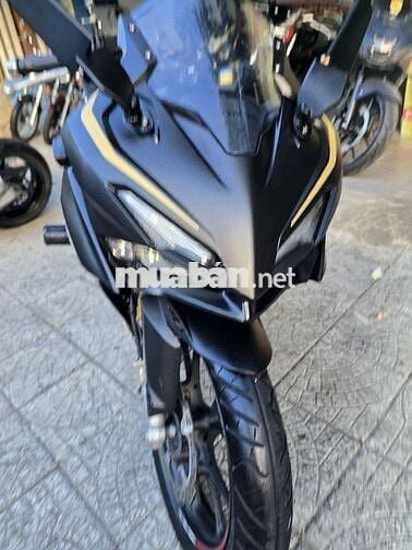 Honda CB150r Đen 8000km,QuýMotor,Đen mù siêu mới