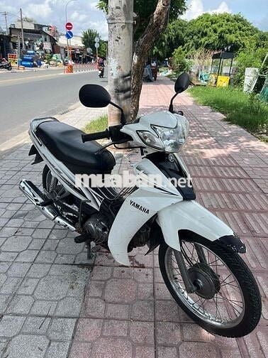 Yamaha Sirius 2012 Trắng Đã sử dụng