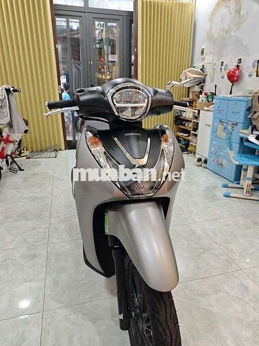 Honda SH Mode 2026 màu Bạc