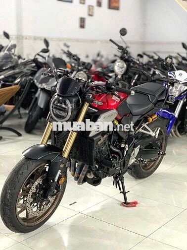 Honda CB650R 2021 Đỏ 20000 km Nhiều đồ chơi
