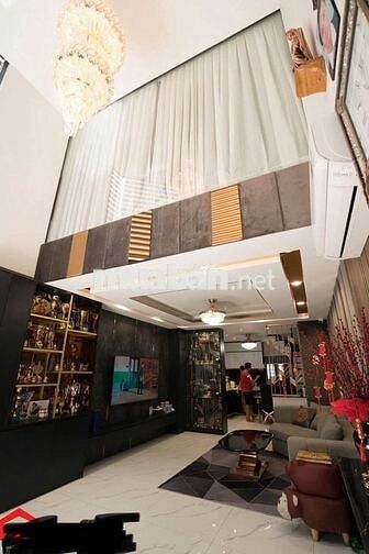 BÁN NHÀ GẦN CHỢ PHẠM VĂN HAI QUẬN TÂN BÌNH