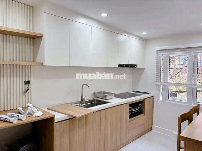 Tập thể Thành Công, tầng 2 120m 4PN mặt phố ô tô đỗ cửa SĐCC 6 tỷ tí