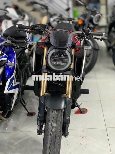 Honda CB650R 2021 Đỏ 20000 km Nhiều đồ chơi