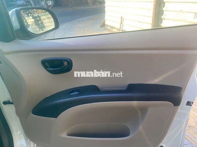 Hyundai I10 2011 Trắng 72.000 km