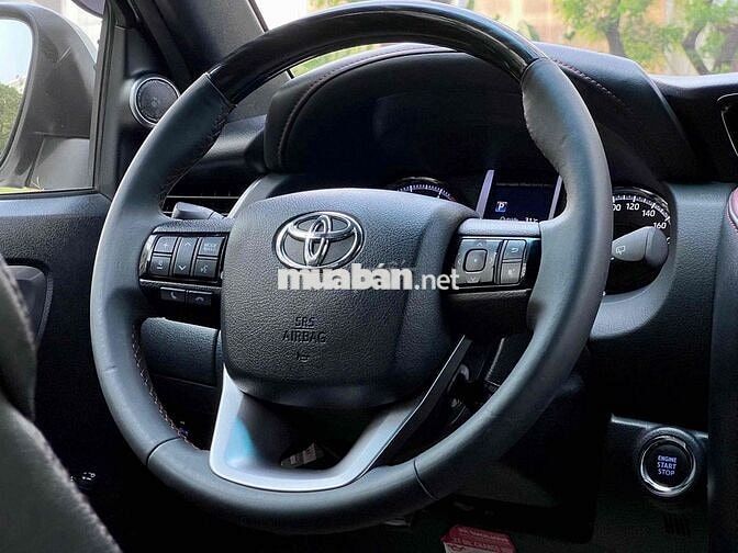 Toyota Fortuner Legender 2021 1 cầu 54.000km