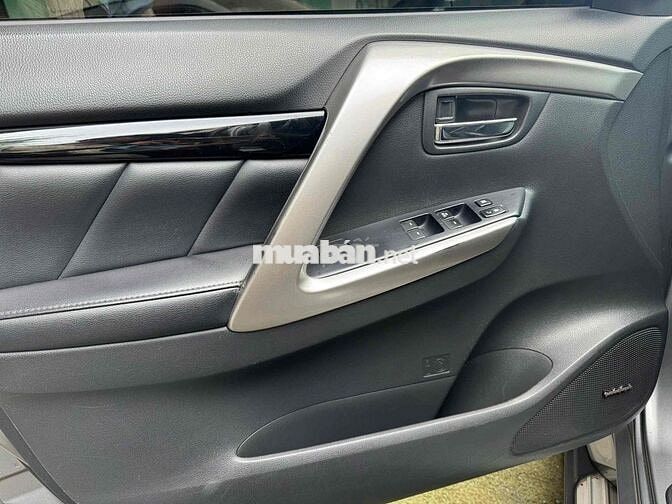 Mitsubishi Pajero Sport 2019 Xám