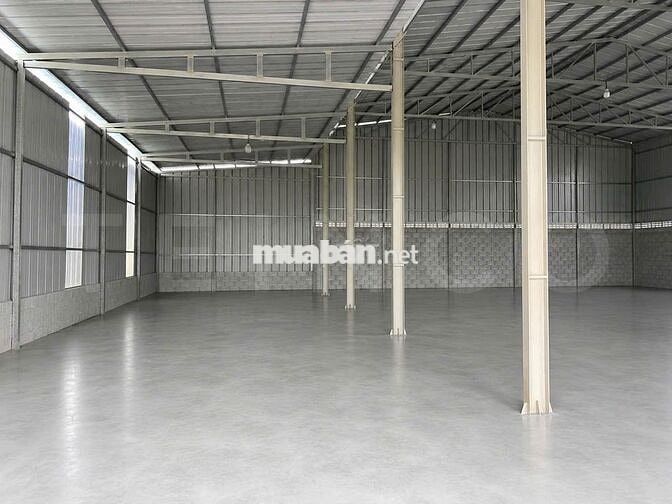 Kho xưởng và văn phòng 480 m² nhánh đường Nguyễn Chí Thanh