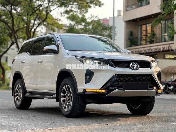 Toyota Fortuner Legender 2021 1 cầu 54.000km