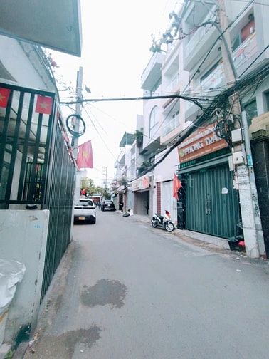 17 Tỷ! Bán nhà góc 2 mặt hẻm an ninh 6m Lê Quang Định ngang LỚN 13m - 