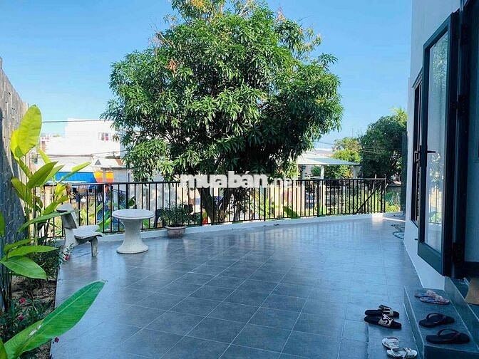 🏡 CHO THUÊ NHÀ VƯỜN MỚI TOANG KHU VỰC HÒA HẢI – SÁT BIỂN YÊN TĨNH