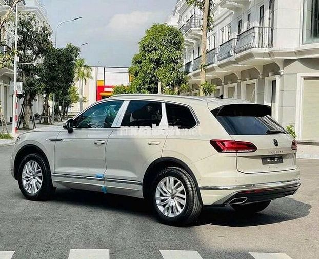 139 TRIỆU Đón VW TOUAREG NHẬP CHÂU ÂU