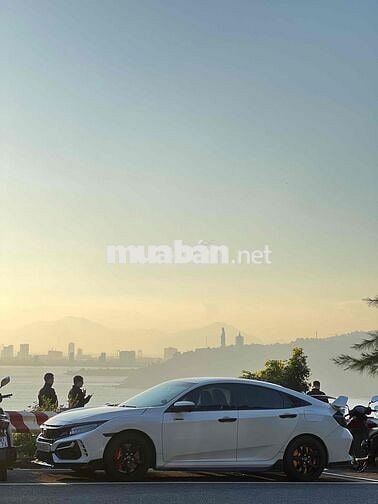 Honda Civic 2020 1.8G Trắng