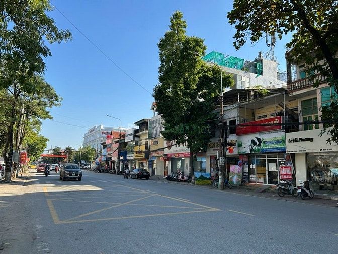 BÁN NHÀ MẶT PHỐ ĐẸP NHẤT TRUNG TÂM THÀNH PHỐ TUYÊN QUANG