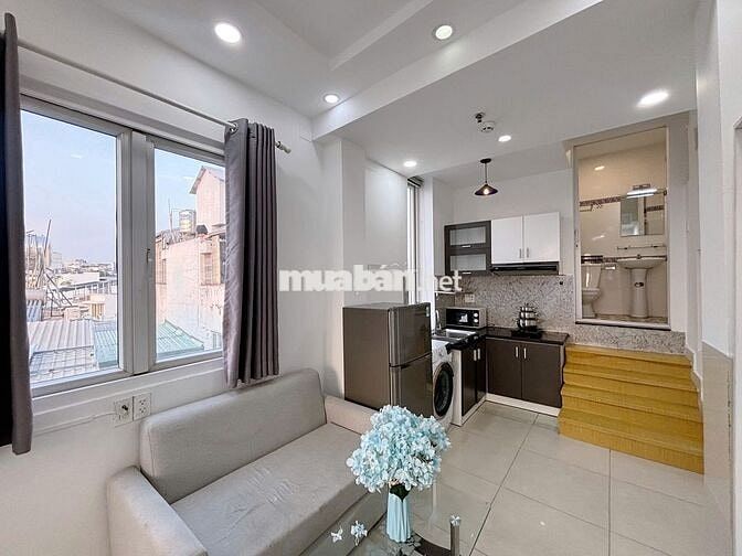 Căn hộ ban công view thành phố tại Lê Văn Sỹ cạnh CoopMart NhiêuLộc